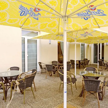 Maxim Hotel Svätý Jur