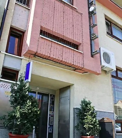 Maxim 3*