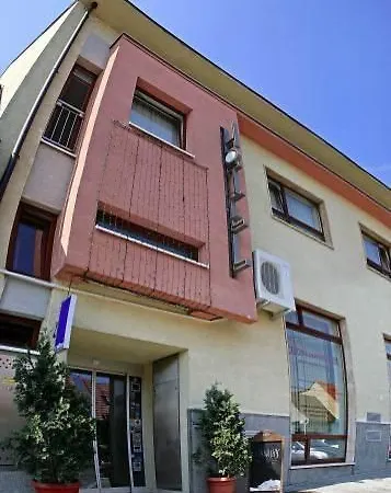 Maxim Hotel