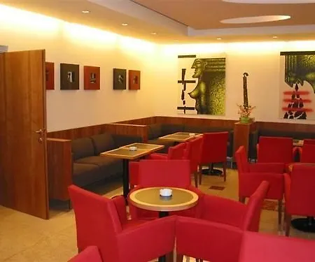 Ξενοδοχείο Maxim Svätý Jur