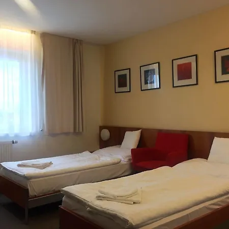 Maxim Hotel Svätý Jur